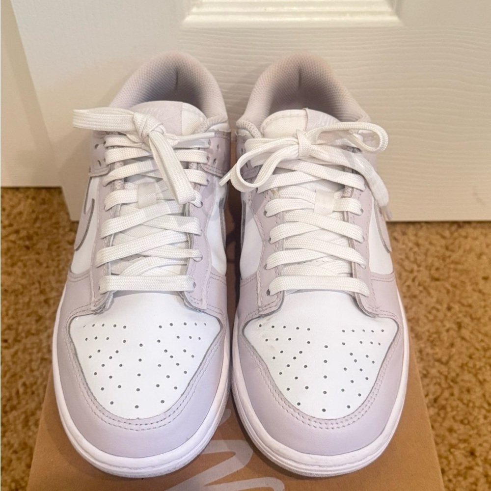 Nike Women's Shoes in White and Light Purple